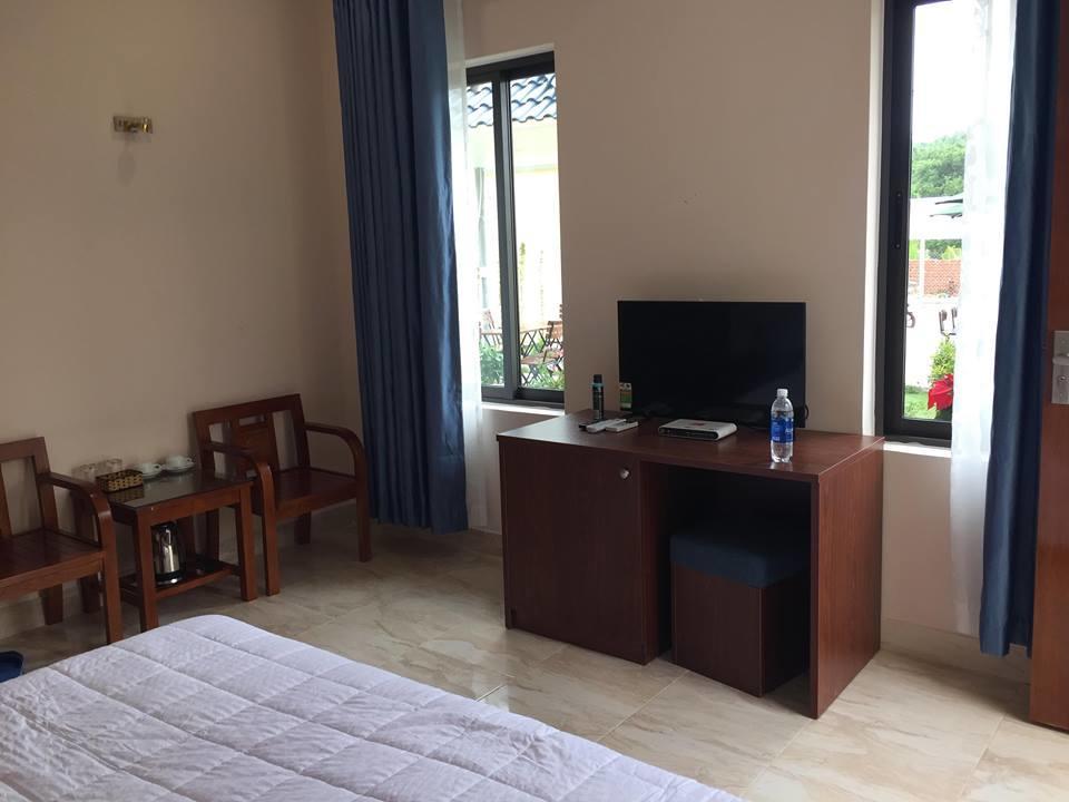 Alo Ha Binh Tien Hotel Thon Binh Hung Екстериор снимка